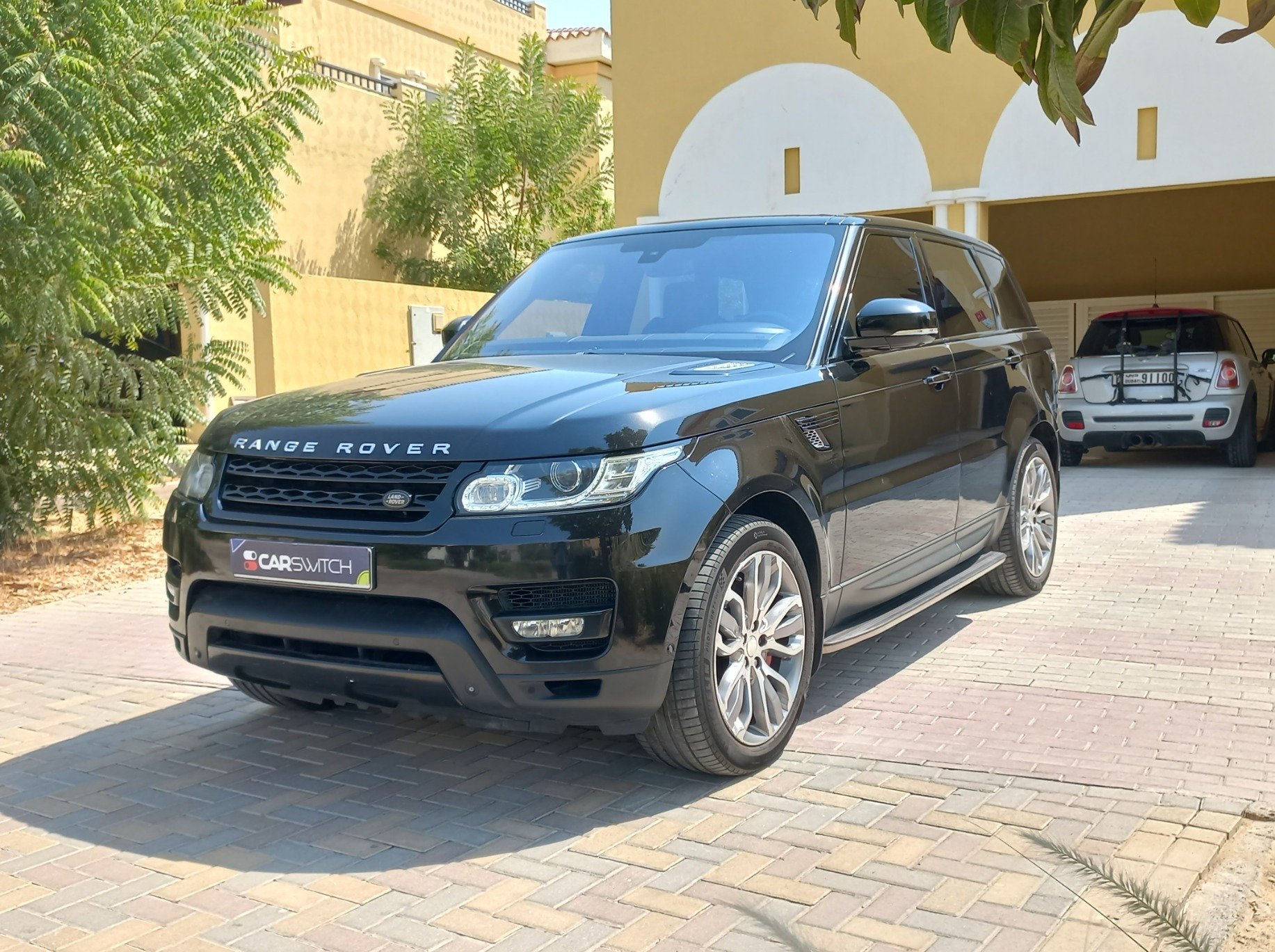 Used 2015 Range Rover Sport for sale in Dubai